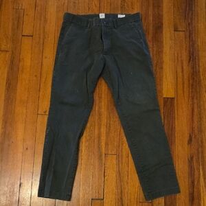 GAP Men's Olive Chinos